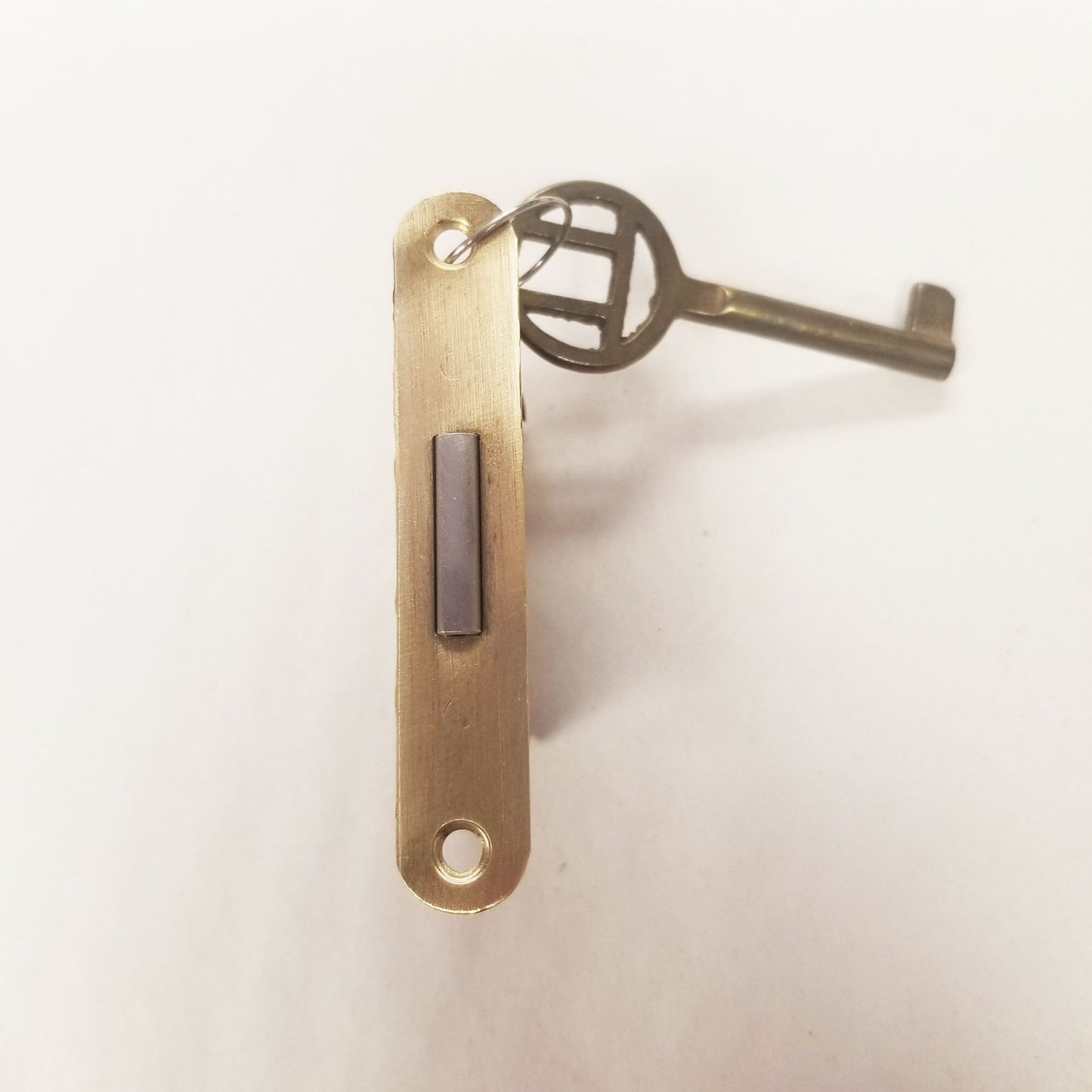Cabinet Lock with Skeleton Key