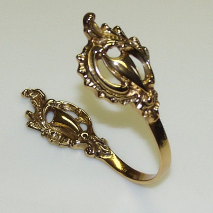 Open Style Drapery Tieback