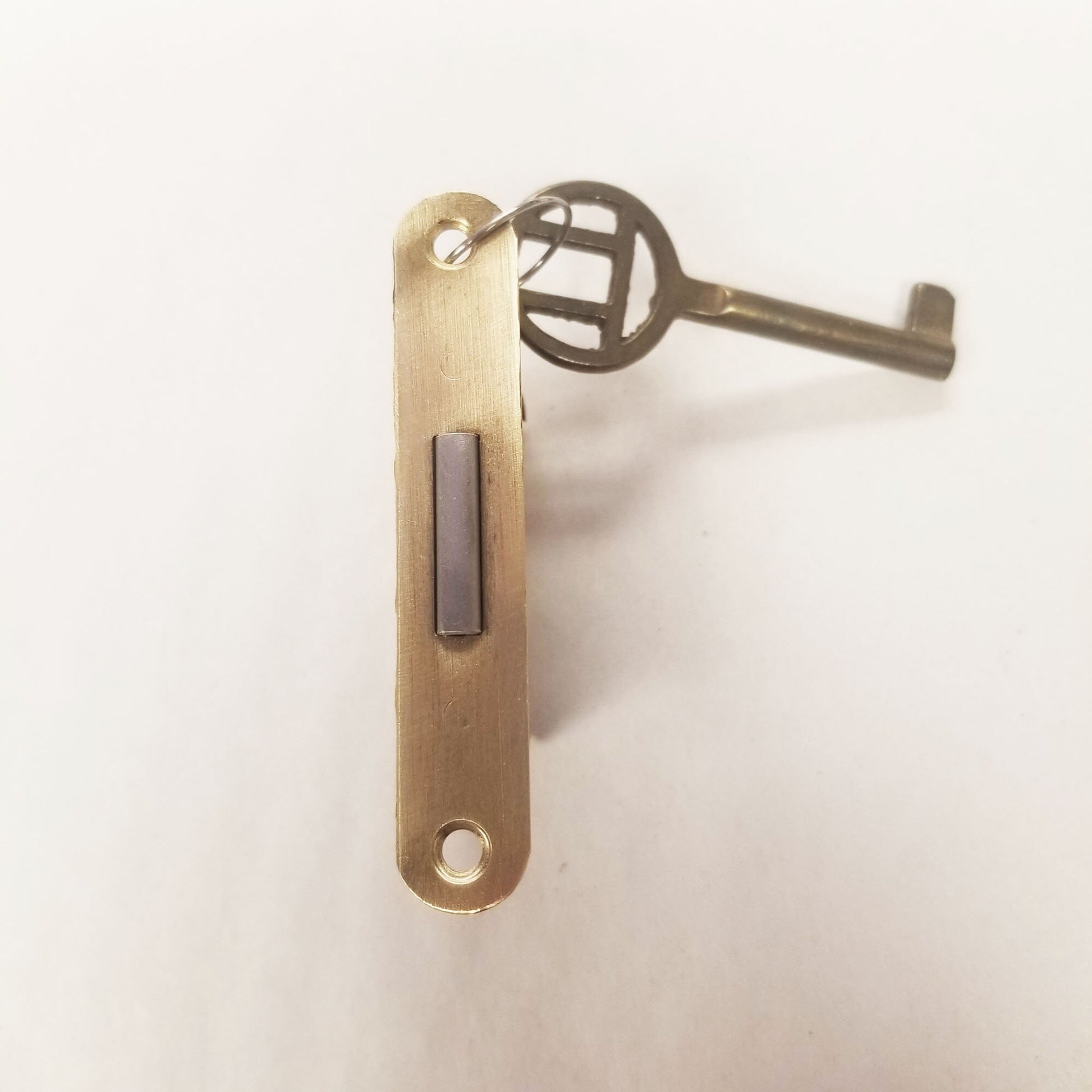 Cabinet Lock with Skeleton Key